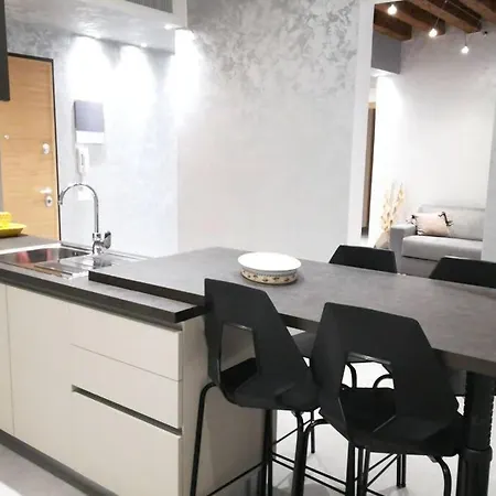 Апартаменты Silvy House - Near Saint Mark Square *