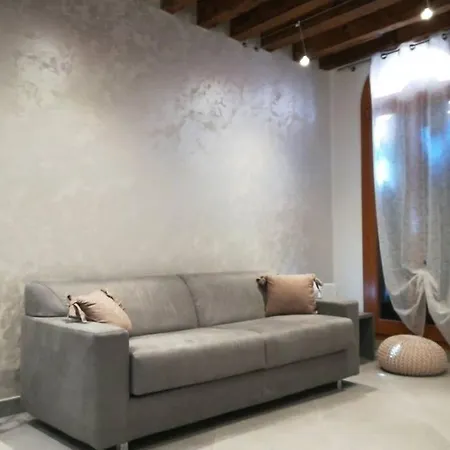 Апартаменты Silvy House - Near Saint Mark Square Венеция